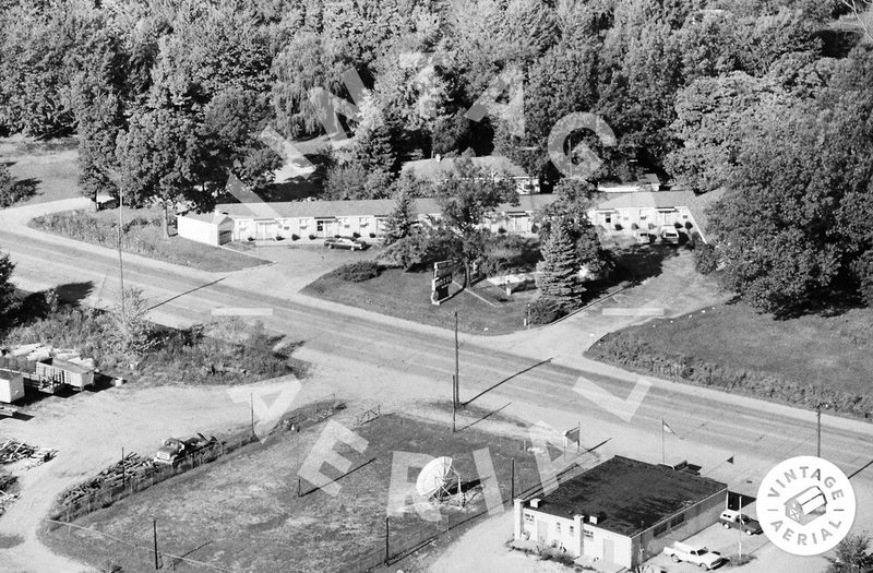 Driftwood Motel - 1982 Photo